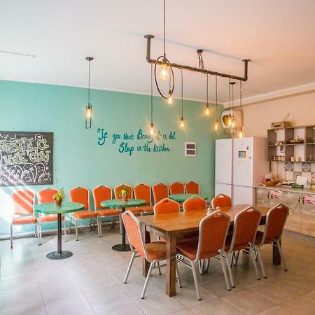 West Point Soul Hostel Almaty Esterno foto