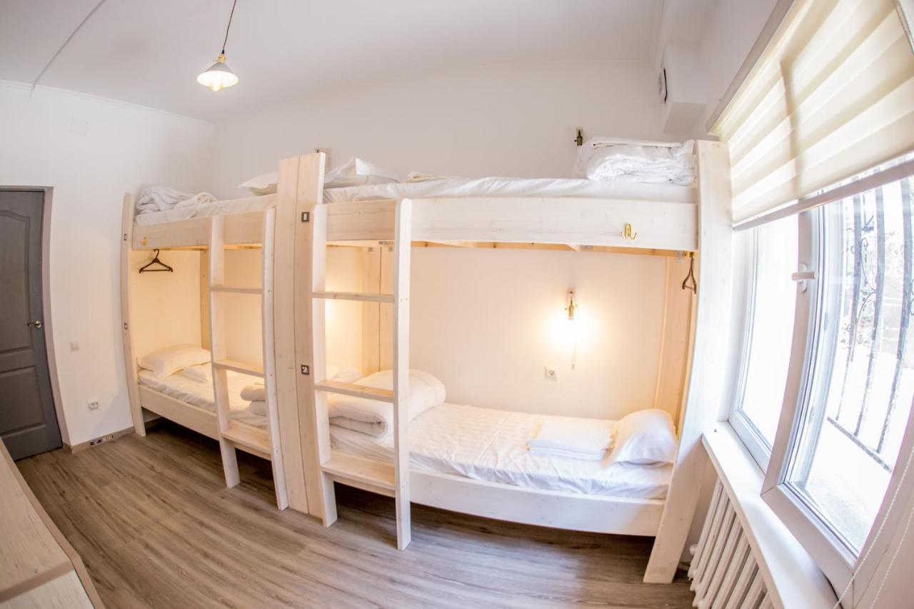 West Point Soul Hostel Almaty Esterno foto