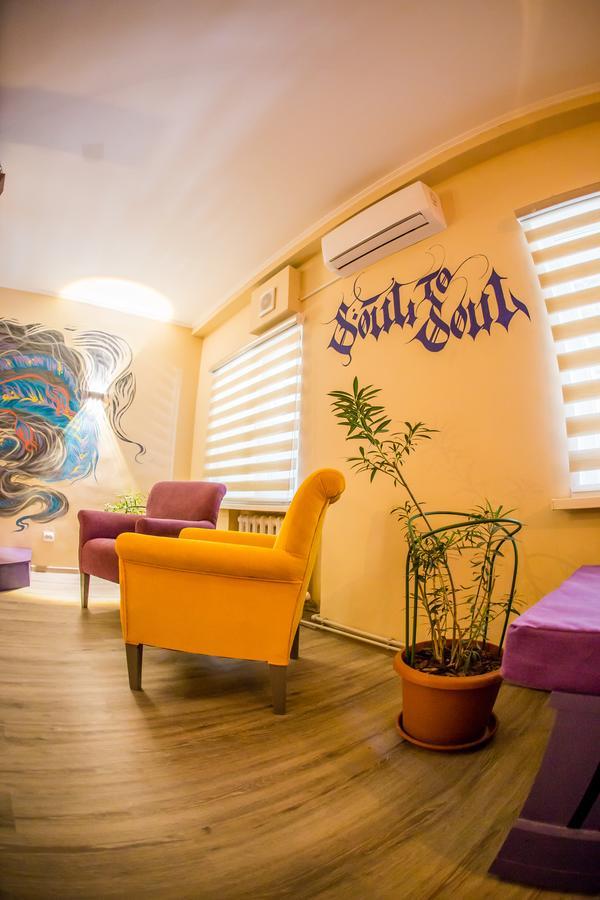 West Point Soul Hostel Almaty Esterno foto