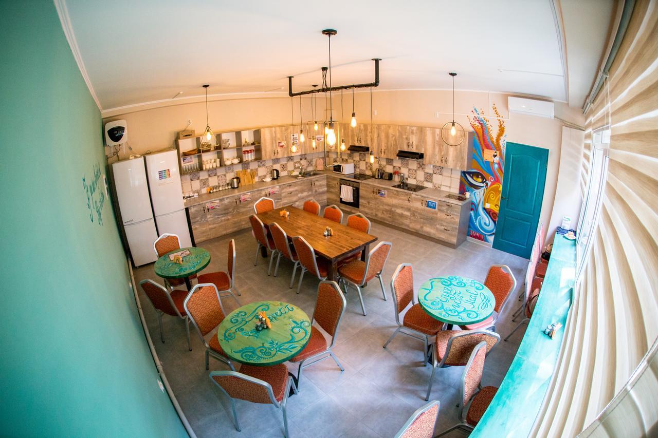 West Point Soul Hostel Almaty Esterno foto
