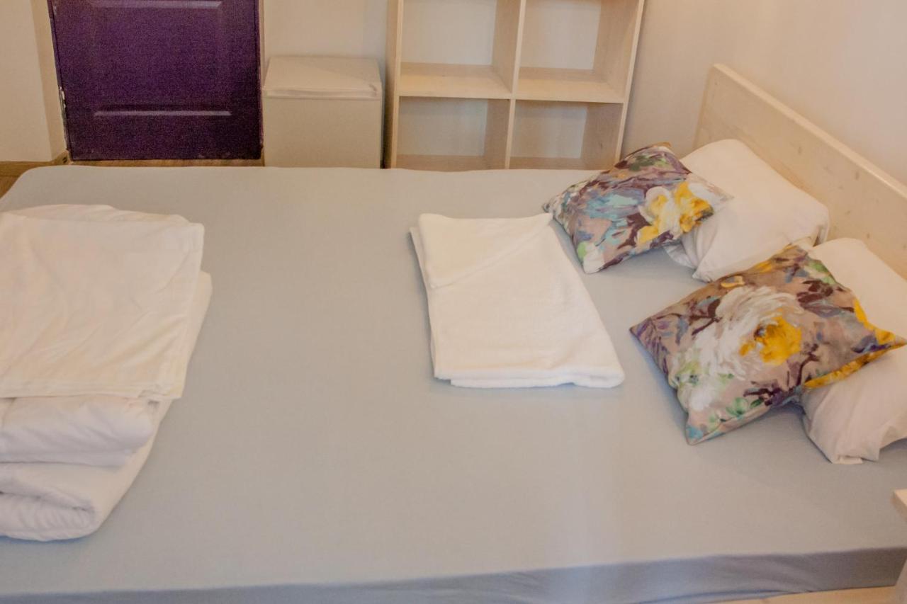 West Point Soul Hostel Almaty Esterno foto