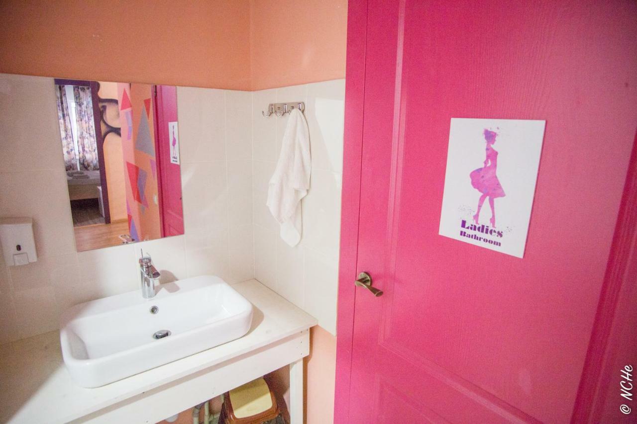 West Point Soul Hostel Almaty Esterno foto