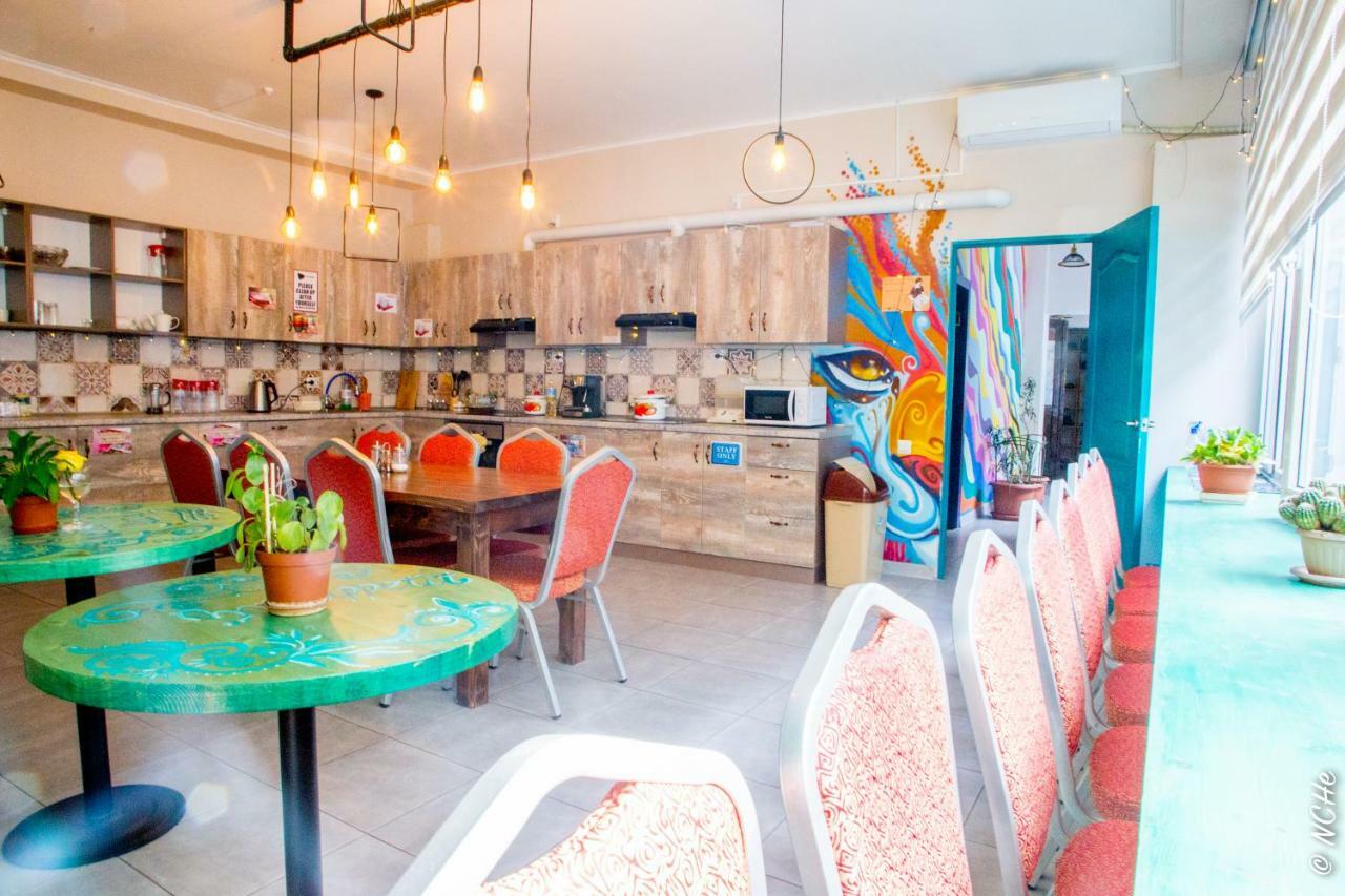 West Point Soul Hostel Almaty Esterno foto