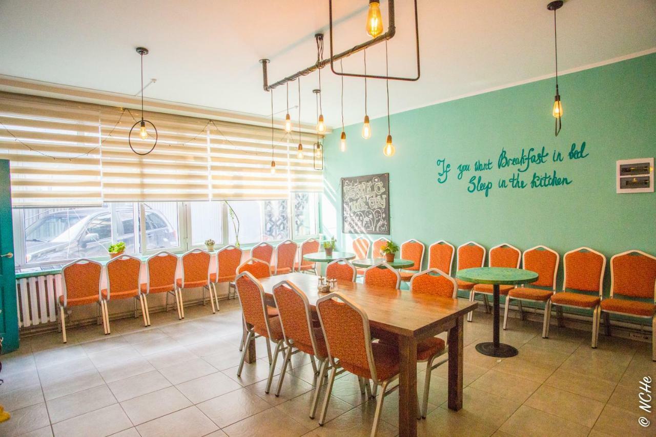 West Point Soul Hostel Almaty Esterno foto